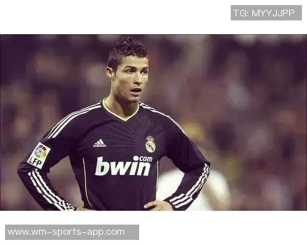 颜值与实力并存 足球俱乐部中那些长得帅的球星盘点