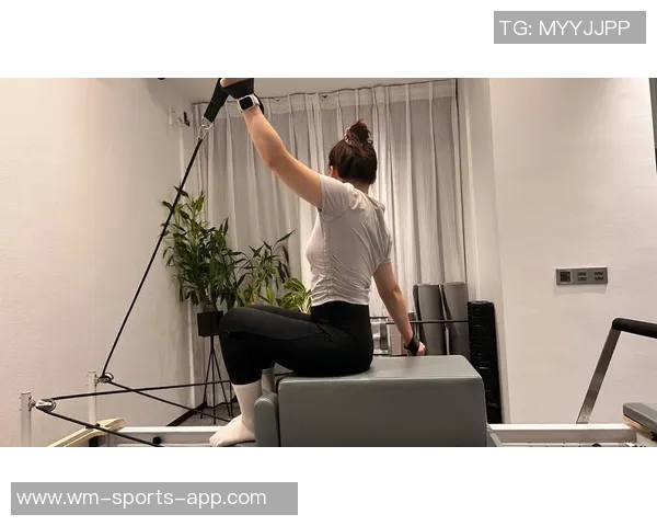 足球明星亲自示范普拉提训练法 打造完美身形与运动表现