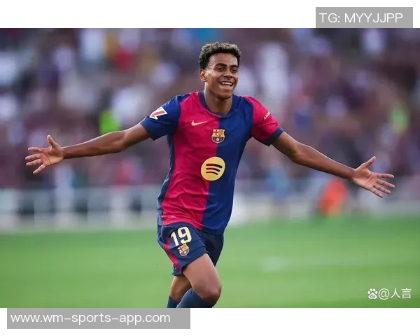 震撼眼球的足球球星炫酷花式球技展示尽显无限魅力与激情